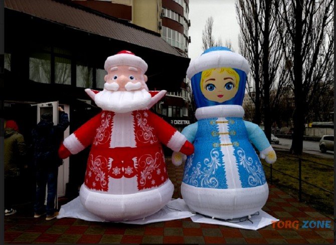 Надувные рекламные фигуры Деда Мороза и Снегурочки Киев - изображение 1