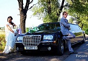 016 Лимузин Chrysler 300C черный аренда Киев