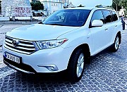 037 Внедорожник Toyota Highlander белая заказать Киев