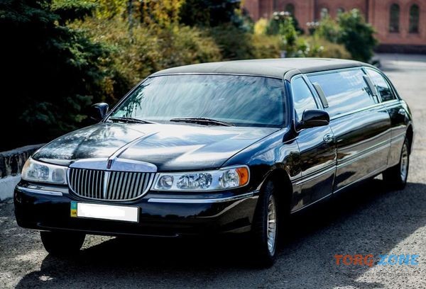 049 Лимузин Lincoln Town Car 120 черный аренда Киев - изображение 1