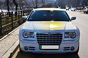 103 Chrysler 300C заказать на прокат авто Киев