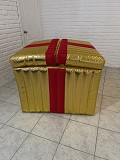 Коробка золотая сценическая декорация Київ