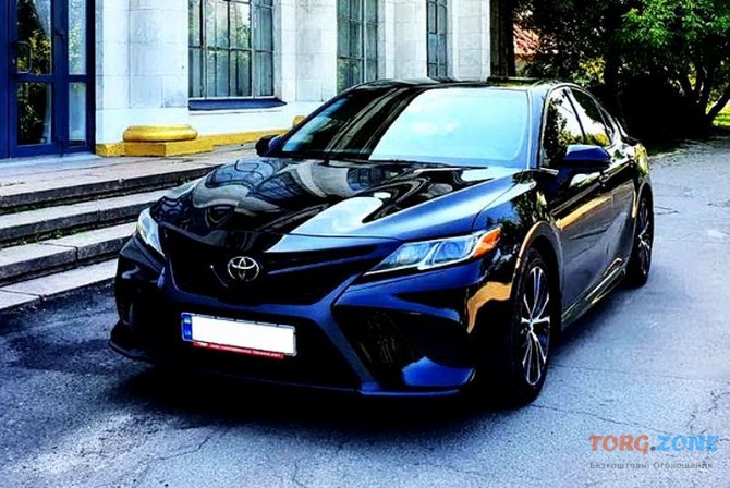 149 Toyota Camry V70 черная 2018 аренда авто Киев - изображение 1
