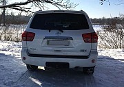238 Внедорожник Toyota Sequoia белая аренда Київ