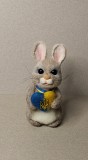 Заяц з сердечком валяна іграшка хендмєйд інтерєрная зайка игрушка ручной работи подарок кролик кроль Одеса