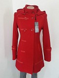 Пальто червоного кольору Дубно