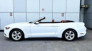 280 Кабриолет Ford Mustang GT белый арендовать на прокат на свадьбу Київ