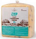 Сир твердий з волоським горіхом 45% жиру в сухій речовині Днепр