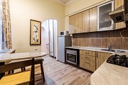 Продаємо 2 кім квартиру по вул Дорошенка( напроти Головної пошти) Львів