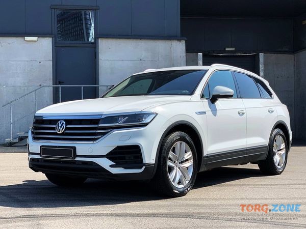 177 Внедорожник Volkswagen Touareg белый аренда прокат без водителя Киев - изображение 1