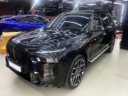 182 BMW X7 40D 2024 черный аренда прокат внедорожника Киев