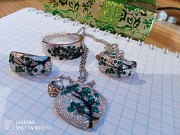 Срібний набір новий 925 проба, сакура, зелені фіаніти вставки, сережки, перстень, кулон на ланцюжку доставка із м.Львів