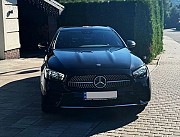 344 Авто бизнес класса Mercedes W213 E220d черный Hibryd аренда прокат Київ