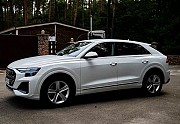 041 Bнедорожник Audi Q8 белая прокат аренда с водителем без водителя Киев