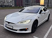 168 Авто на свадьбу электрокар Tesla Model S белая прокат без водителя аренда с водителем Київ