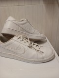 Кроссовки nike кожаные, р. eur 42.5 в хорошем состоянии. Днепр