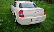 130 Chrysler 300C ванильный прокат авто Київ